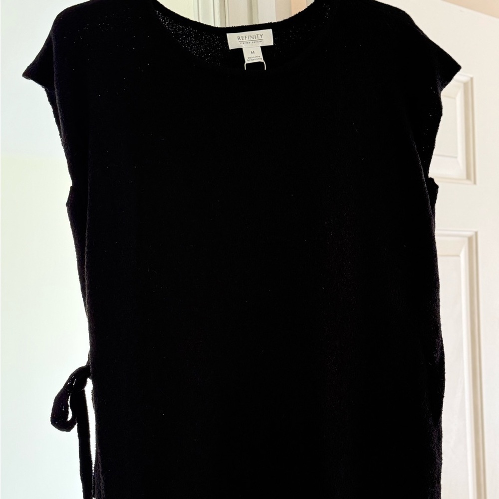 Finity Black Top Abigail - Limited Edition